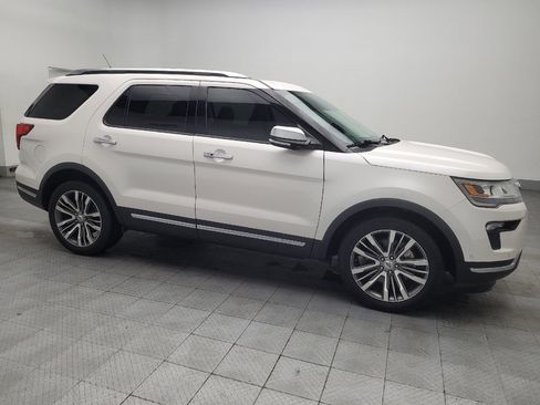 Used 2018 Ford Explorer Platinum image 11