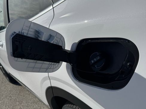 New 2026 Kia Sportage EX AWD/4WD image 9