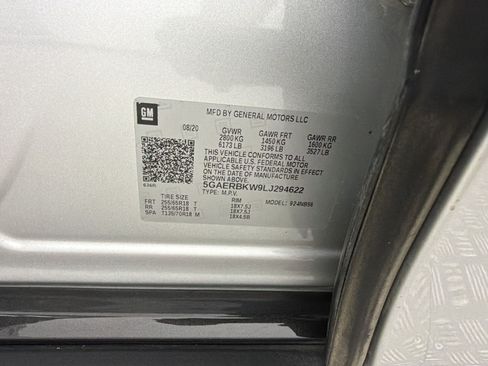 Used 2020 Buick Enclave Essence w/ Sound and Sites Package FWD image 26