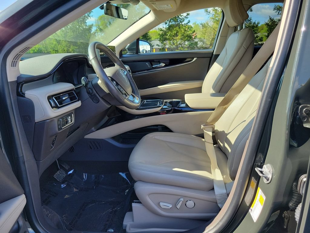 Used 2022 Lincoln Nautilus AWD w/ Premium Package image 8