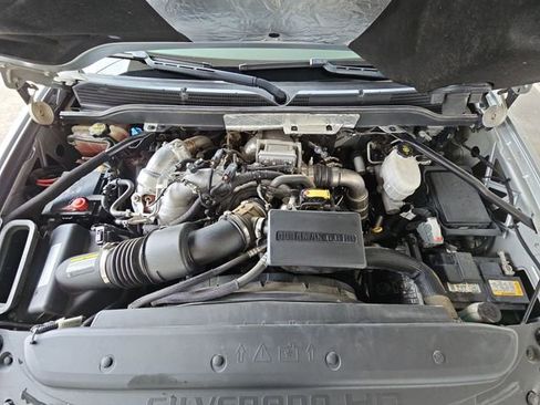 Used 2019 Chevrolet Silverado 2500 LTZ w/ Duramax Plus Package AWD/4WD image 17