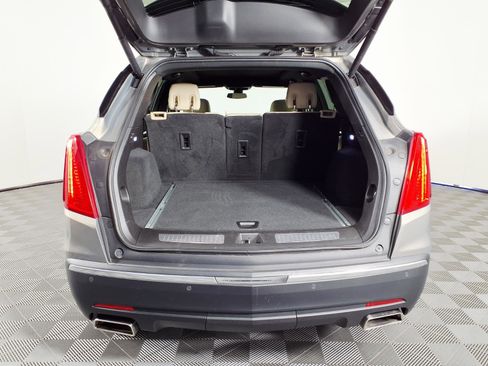 Used 2019 Cadillac XT5 Luxury FWD image 8