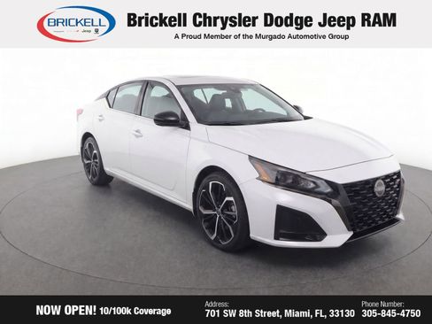 Used 2023 Nissan Altima 2.5 SR w/ SR Premium Package AWD/4WD image 1