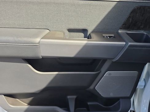 Used 2024 Ford F250 Lariat w/ Lariat Ultimate Package image 10