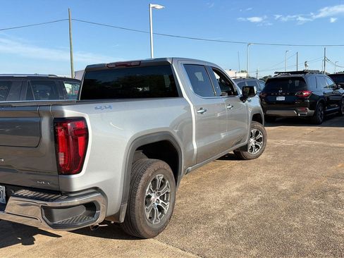 Used 2025 GMC Sierra 1500 SLT AWD/4WD image 2