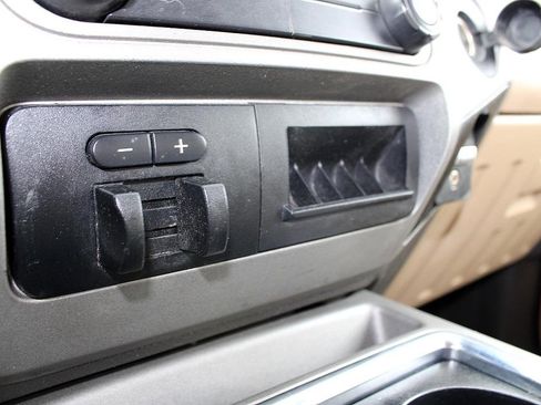 Used 2015 Ford F350 XLT w/ XLT Premium Package image 35