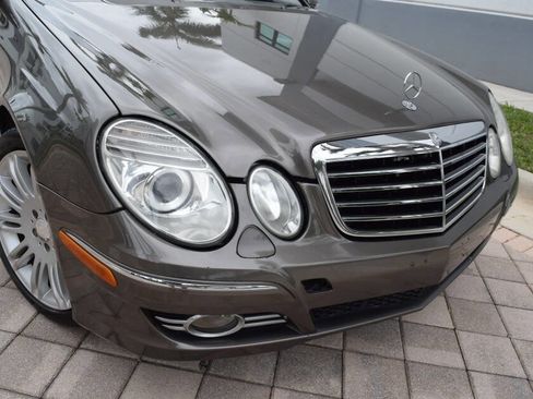 Used 2008 Mercedes-Benz E 350 4MATIC Sedan image 8