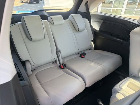 New 2026 Honda Odyssey Touring image 28
