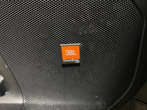 Used 2019 Toyota Highlander Limited Platinum image 9