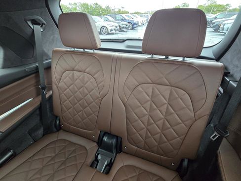 New 2026 BMW X7 xDrive40i w/ M Sport Package image 11