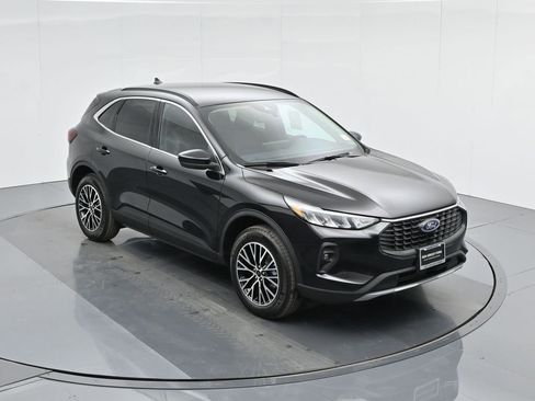 New 2025 Ford Escape SE image 35