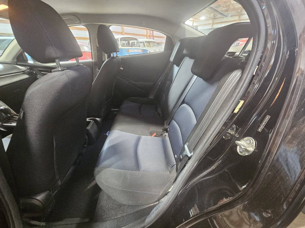 Used 2019 Toyota Yaris L FWD image 15