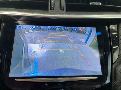 Used 2015 Cadillac XTS Luxury image 18