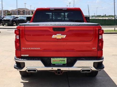 Used 2021 Chevrolet Silverado 1500 LT w/ Z71 Off-Road Package AWD/4WD image 5