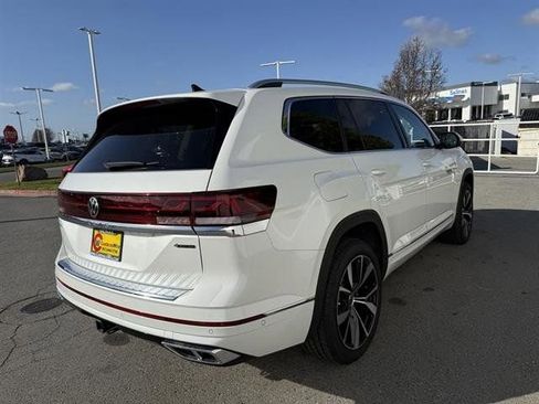 New 2025 Volkswagen Atlas SEL Premium R-Line image 6