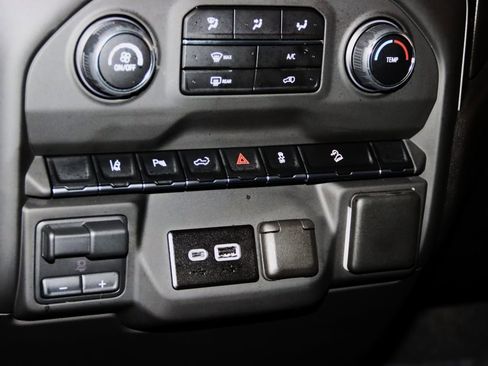 Used 2026 Chevrolet Silverado 2500 Custom w/ Custom Value Package image 44