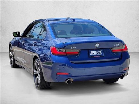 Used 2023 BMW 330i xDrive Sedan w/ Premium Package AWD/4WD image 8