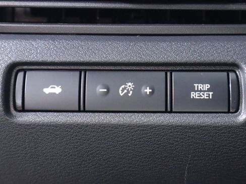 Used 2021 Nissan Altima 2.5 SR AWD/4WD image 10