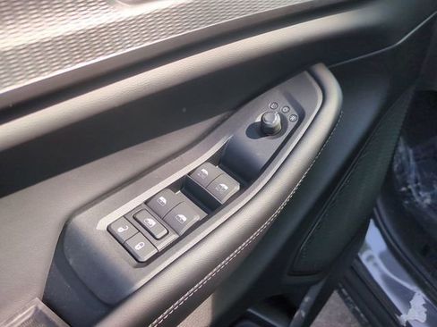 New 2025 Jeep Grand Cherokee Laredo X image 6