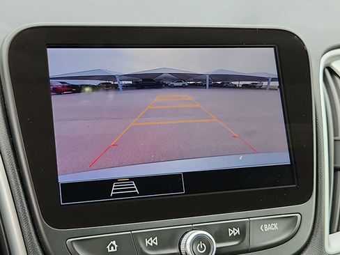 Used 2024 Chevrolet Malibu LT image 25