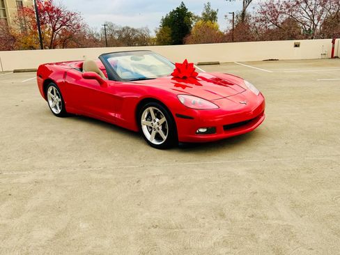 Used 2006 Chevrolet Corvette Convertible w/ Preferred Equipment Group RWD image 42