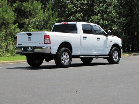 Used 2024 RAM 2500 Big Horn w/ Off Road Package AWD/4WD image 6