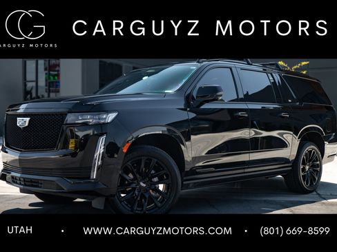 Used 2023 Cadillac Escalade ESV Sport w/ LPO, ONYX Package AWD/4WD image 1
