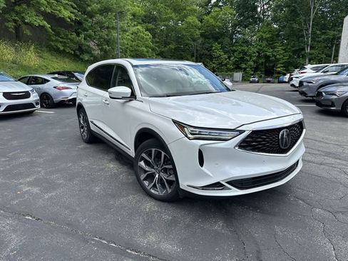 Used 2023 Acura MDX SH-AWD w/ Technology Package image 11