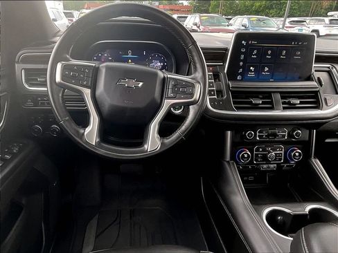 Used 2023 Chevrolet Tahoe Z71 w/ Luxury Package AWD/4WD image 17