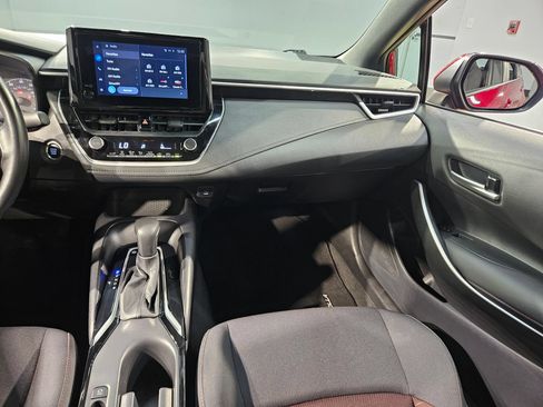 Used 2025 Toyota Corolla SE FWD image 11