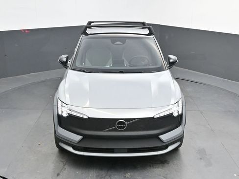 New 2026 Volvo EX30 Cross Country Ultra w/ Protection Package Premier AWD/4WD image 29