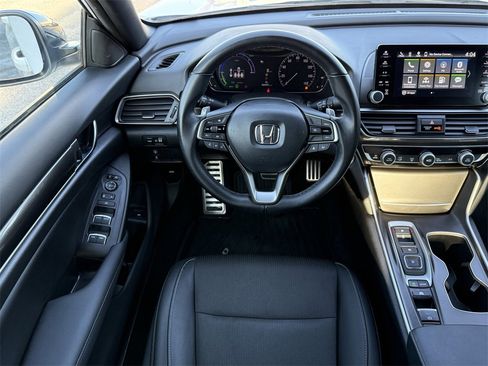 Used 2022 Honda Accord Sport image 15