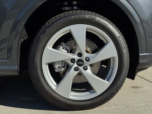 New 2025 Audi Q5 2.0T Premium Plus image 7