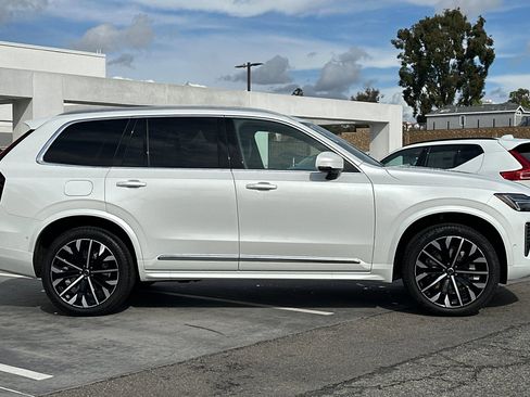 New 2026 Volvo XC90 B6 Ultra image 4