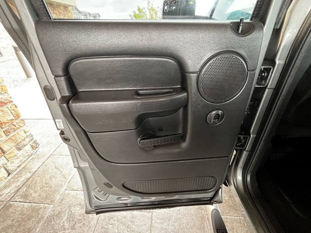 Used 2005 Dodge Ram 2500 Truck SLT AWD/4WD image 16