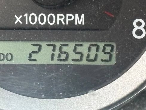 Used 2010 Toyota Sienna CE FWD image 14