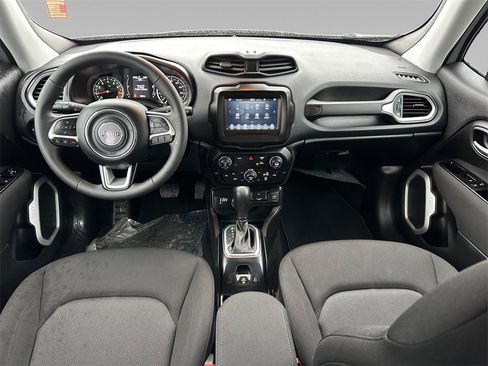 Used 2021 Jeep Renegade Sport image 12