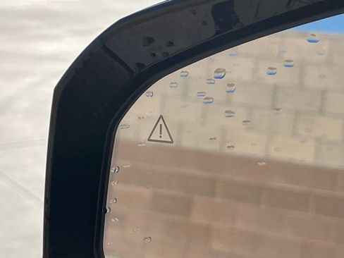 Used 2025 Hyundai Santa Fe Calligraphy image 11