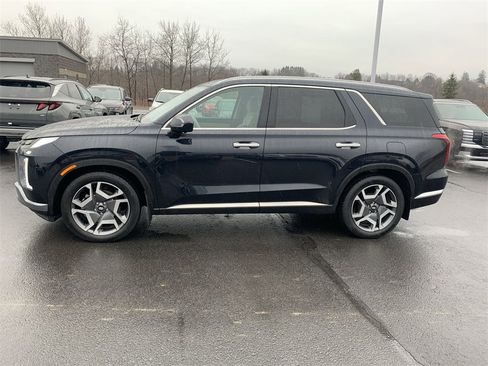 Used 2024 Hyundai Palisade Limited image 5