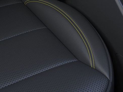 New 2026 Chevrolet Trax ACTIV w/ Sunroof Package FWD image 21