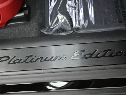 Used 2023 Porsche Panamera Platinum Edition image 32