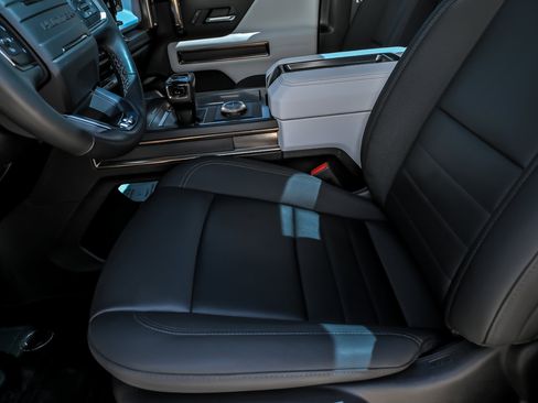 Used 2022 GMC Hummer EV Edition 1 w/ LPO, Illumination Package AWD/4WD image 24