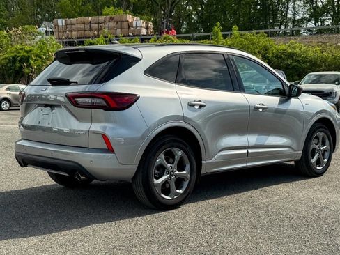 Certified 2023 Ford Escape ST-Line w/ Tech Pack #1 AWD/4WD image 3