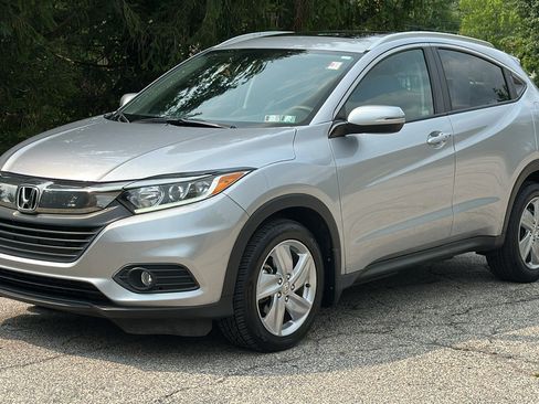 Used 2019 Honda HR-V EX image 2