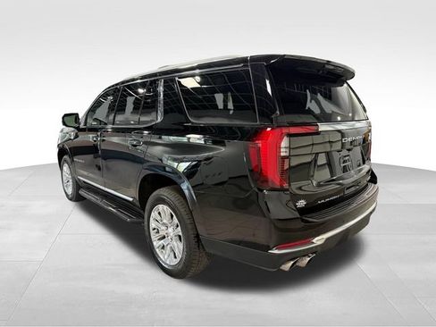 Used 2025 GMC Yukon Denali AWD/4WD image 7