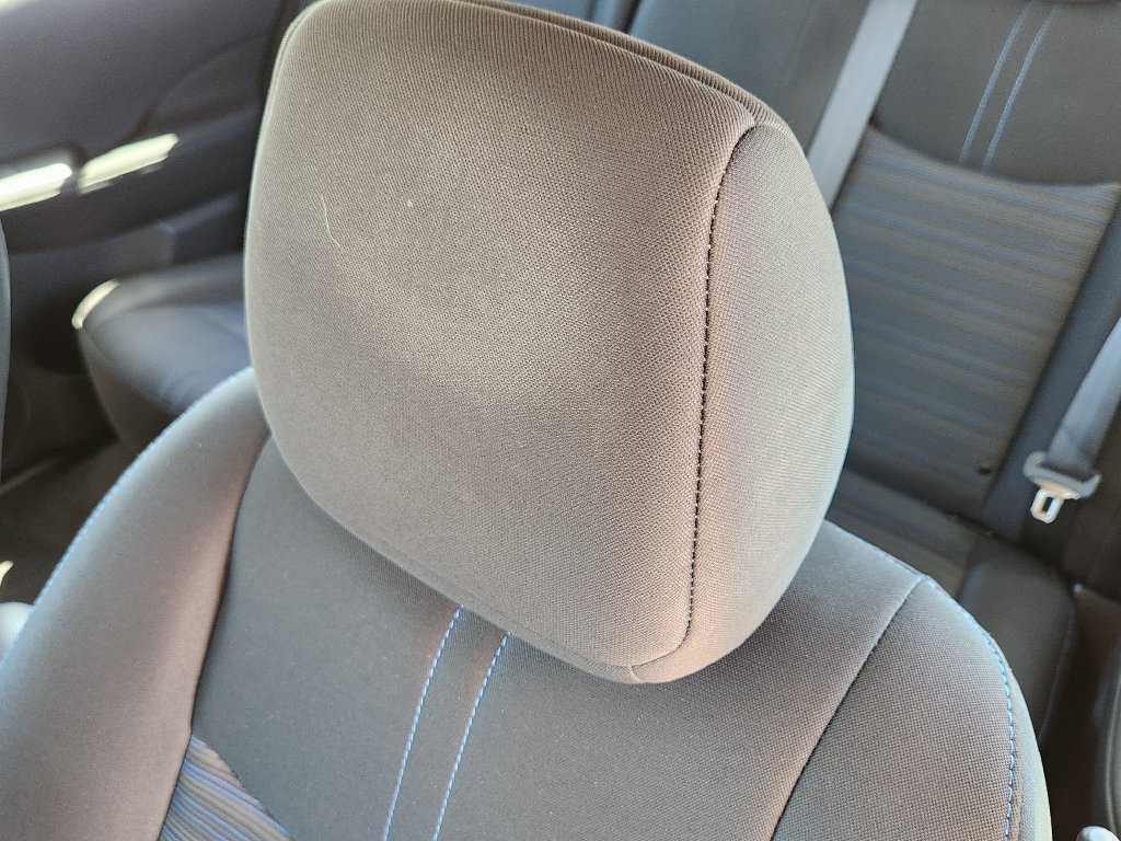 Used 2025 Nissan Leaf S FWD image 6
