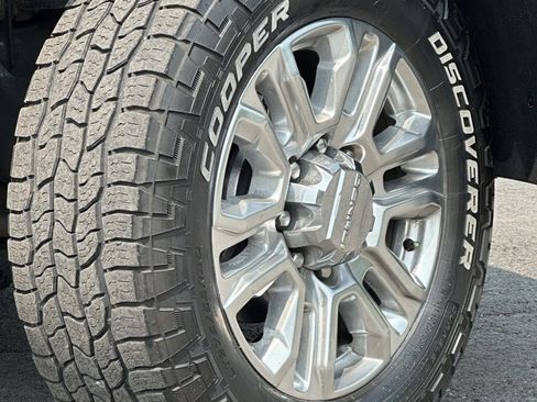 Used 2021 GMC Sierra 2500 Denali w/ Denali Ultimate Package image 13