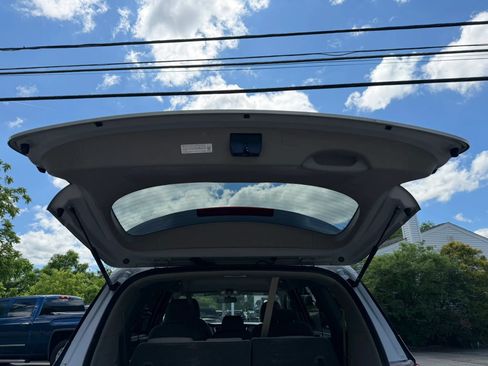 Used 2020 Kia Sedona LX FWD image 36
