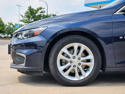 Used 2018 Chevrolet Malibu LT FWD image 9