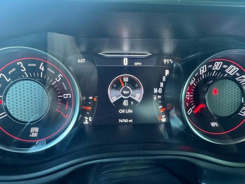 Used 2022 Dodge Challenger GT AWD/4WD image 19
